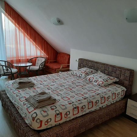 Alexander Lozenets Beach Complex Apartment Exterior photo